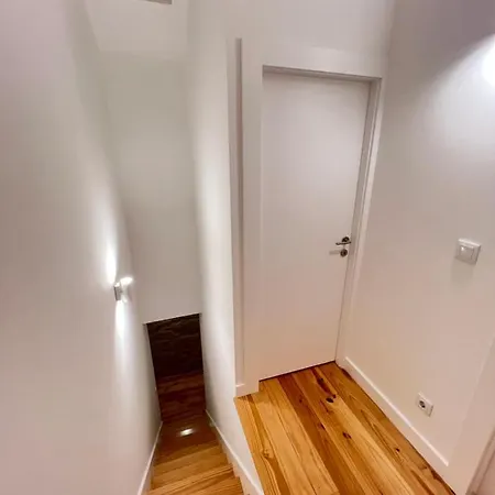 Homestay Luxury Apartment In Porto, Perfect Location!